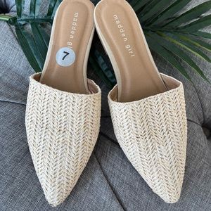 Steve Madden Rattan flat mules Size 7